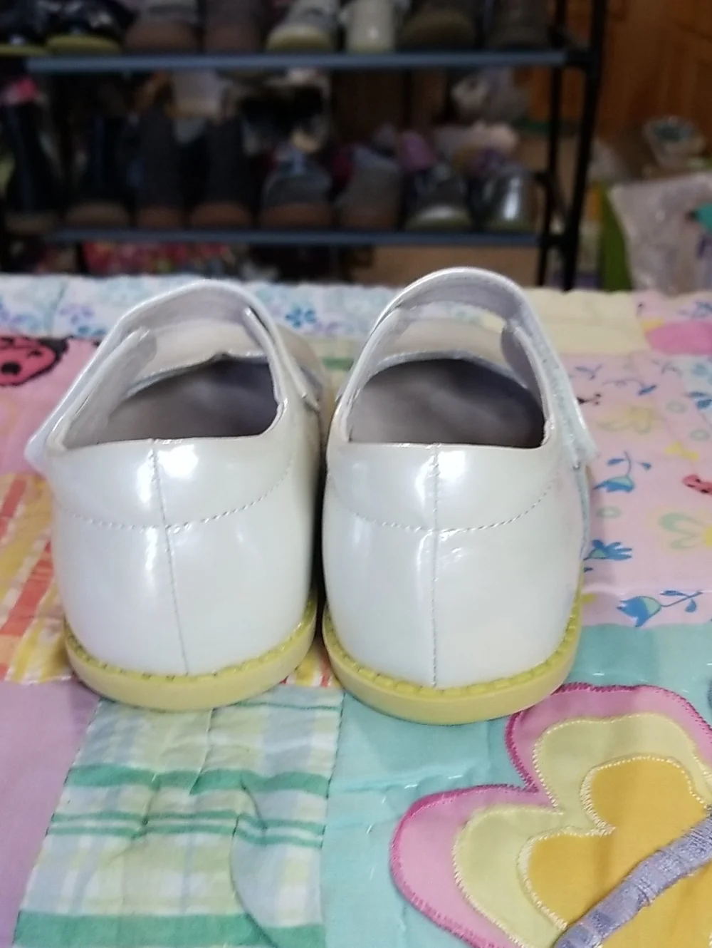 Livie & Luca Patent Leather Mary Janes Size 10 Astrid In Cloud shimmer Excellent